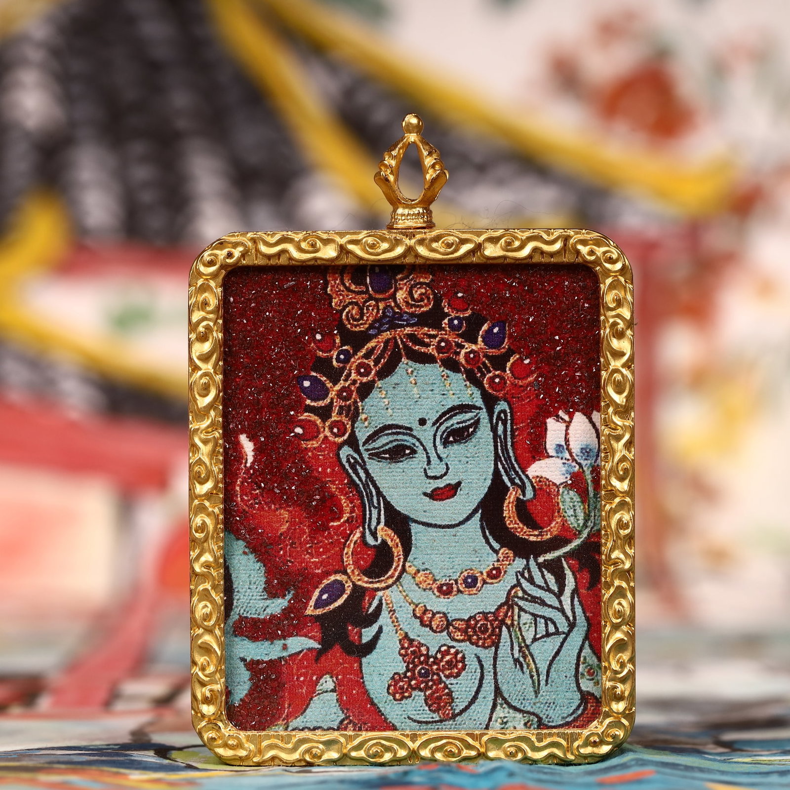 An Exquisite Painted Color Statue of Green Tara Tangka: An Exquisite Painted Color Statue of Green Tara Tangka,Size:2inx2.8in 彩绘绿度母像唐卡
