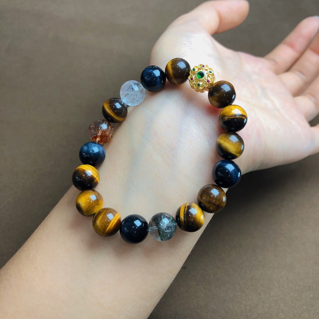 An Exquisite Crystal Bracelets - 7