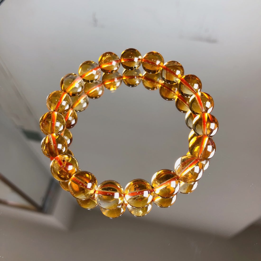 An Exquisite Crystal Bracelet - 2