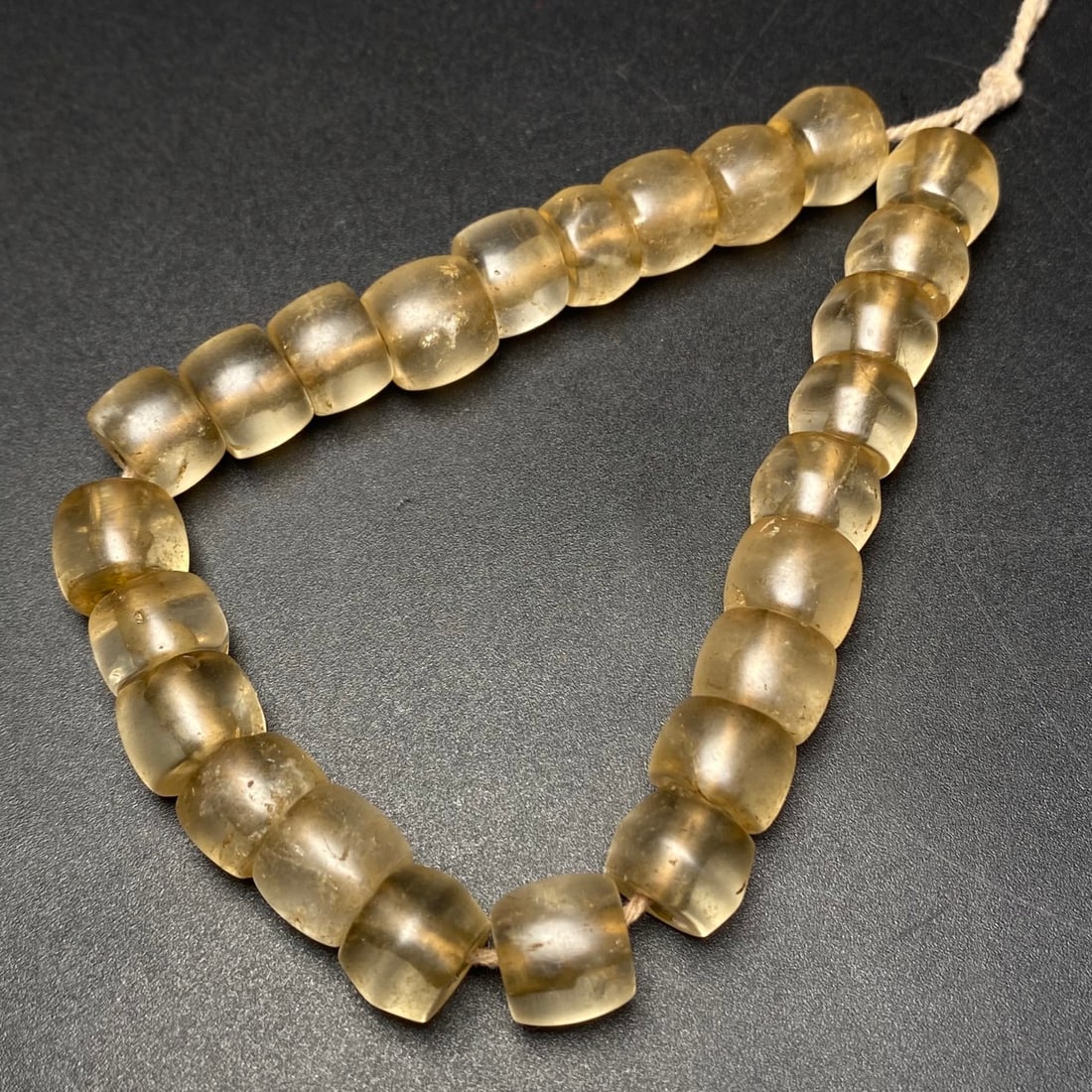 A Precious Crystal Bracelets: A Precious Crystal Bracelets,Size:0.4inx0.3in*25 水晶手串