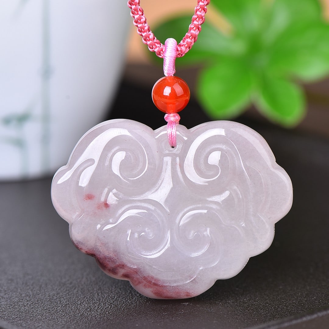 An Exquisite Jadeite Auspicious Cloud Pattern Pendant: An Exquisite Jadeite Auspicious Cloud Pattern Pendant,Size:1.6inx2in 翡翠祥云纹挂件