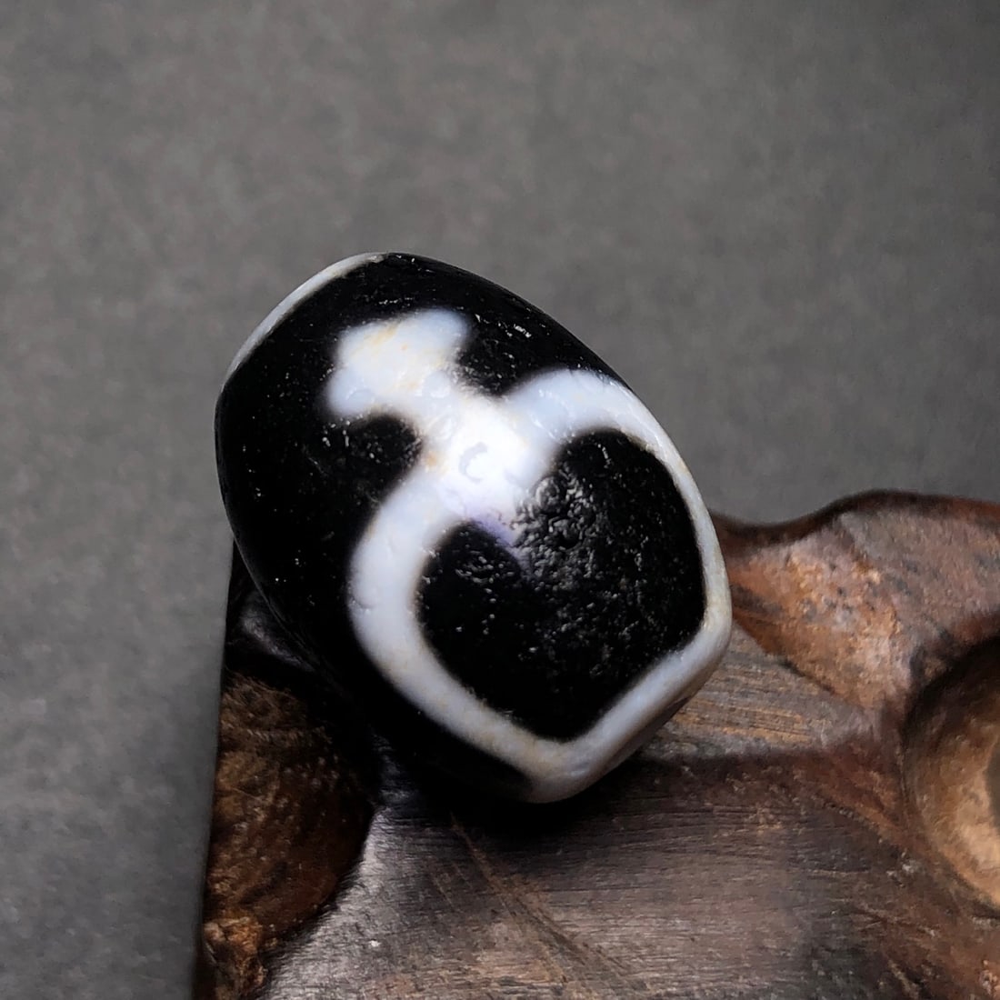 An Exquisite Dzi Bead Pendant - 3