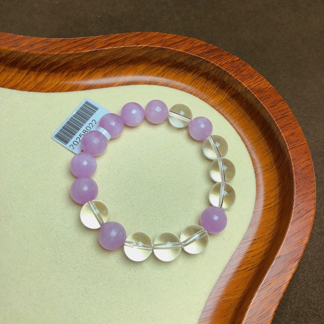 An Exquisite Crystal Bracelet: An Exquisite Crystal Bracelet,Size:0.4in,0.4in,Weight:32.5g 水晶手串