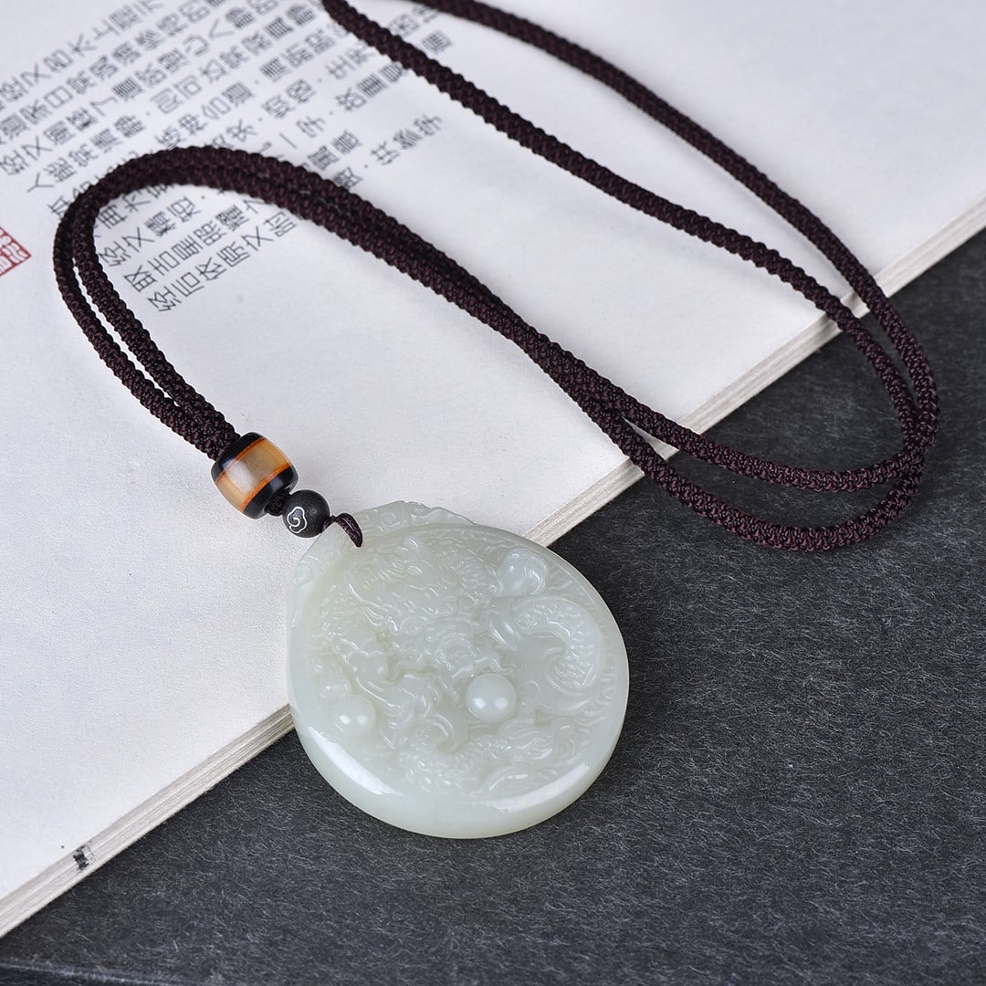 An Exquisite White Jade Dragon Pattern Pendant - 5