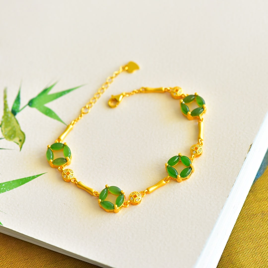 An Exquisite Sterling Silver-Gold Plated Inlaid Jasper Bracelet,Inlaid Diamond: An Exquisite Sterling Silver-Gold Plated Inlaid Jasper Bracelet,Inlaid Diamond 纯银镀金镶碧玉手链,嵌钻石