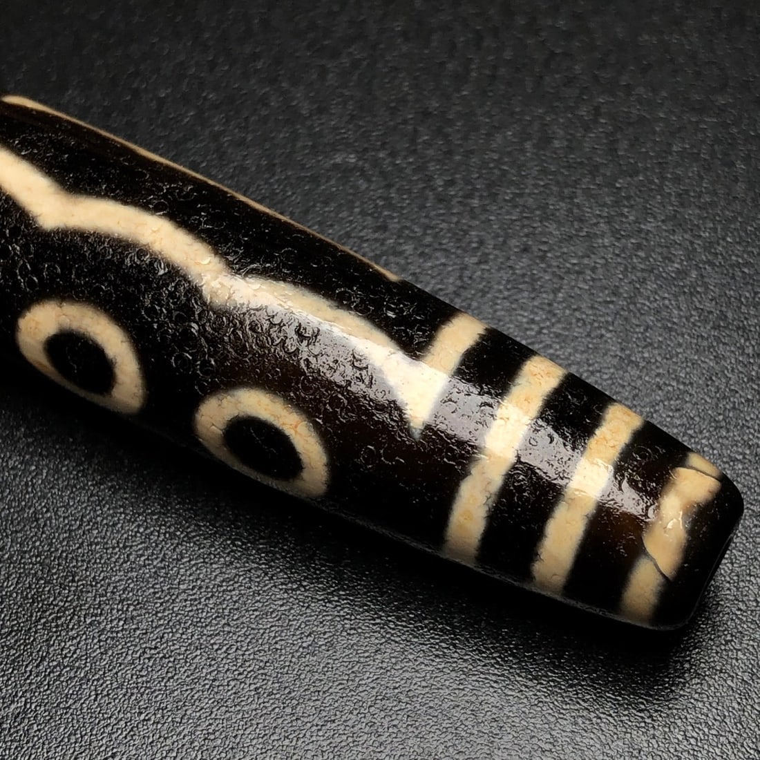 An Exquisite Dzi Bead Pendant - 8