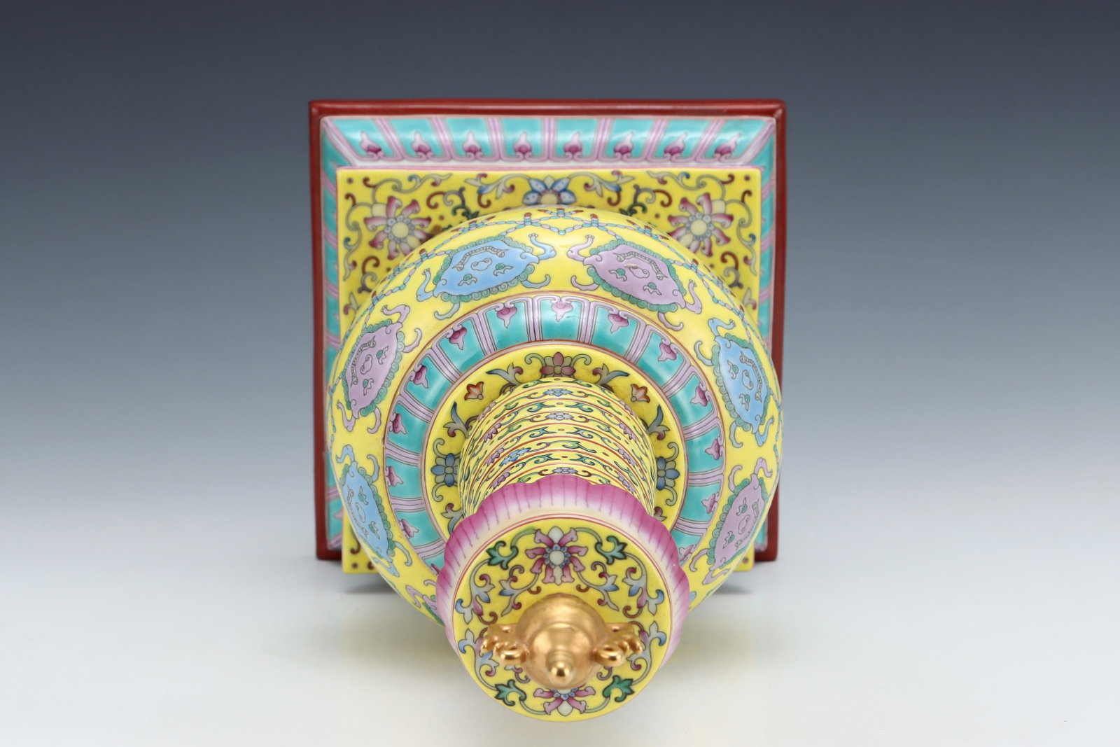 A Huge Enamel Lotus Pattern Pagoda - 6