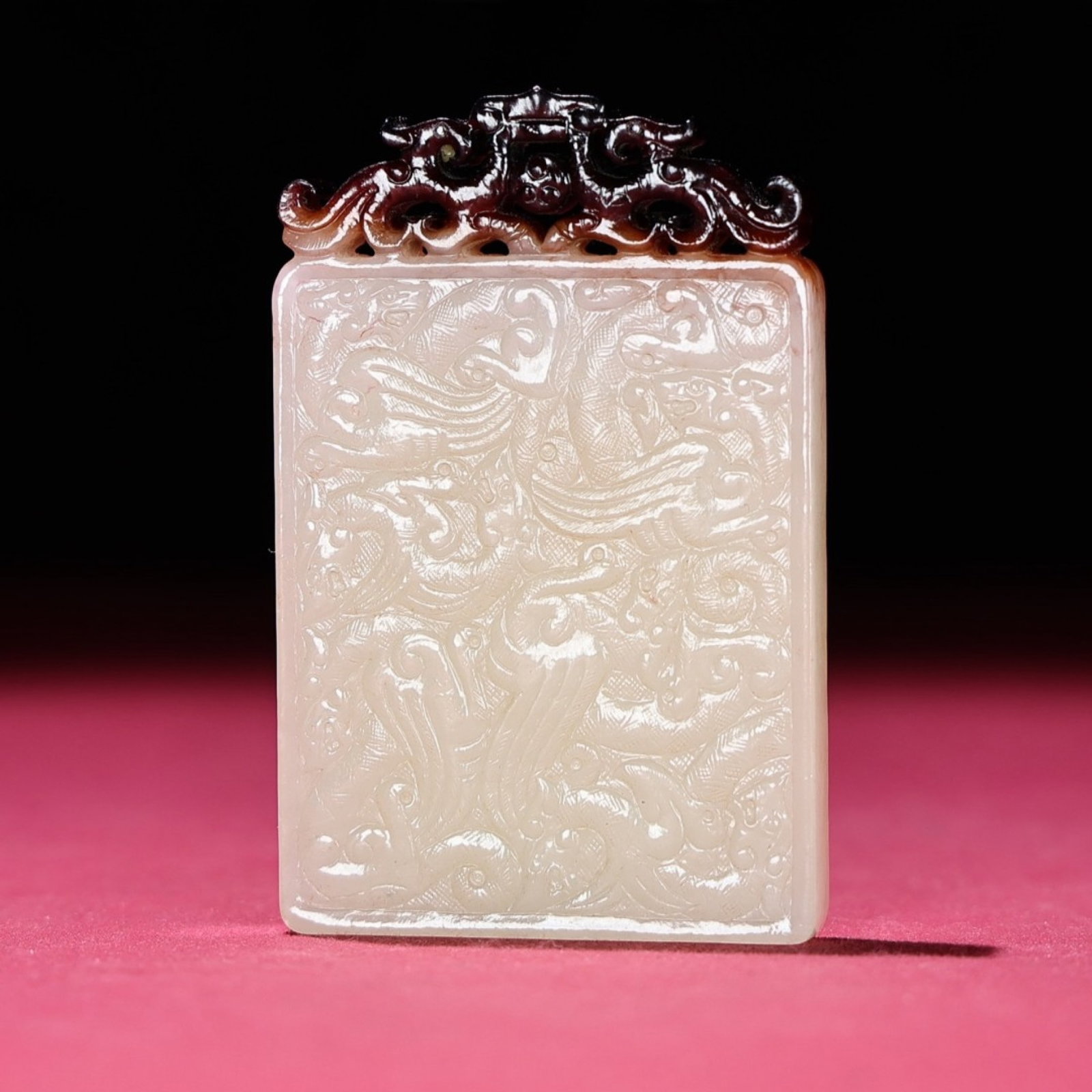 An Exquisite White Jade Dragon Pattern Pendant (1 of 8)