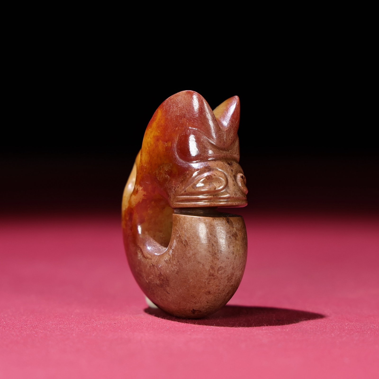 An Exquisite White Jade Beast-Face Pattern Pendant - 2