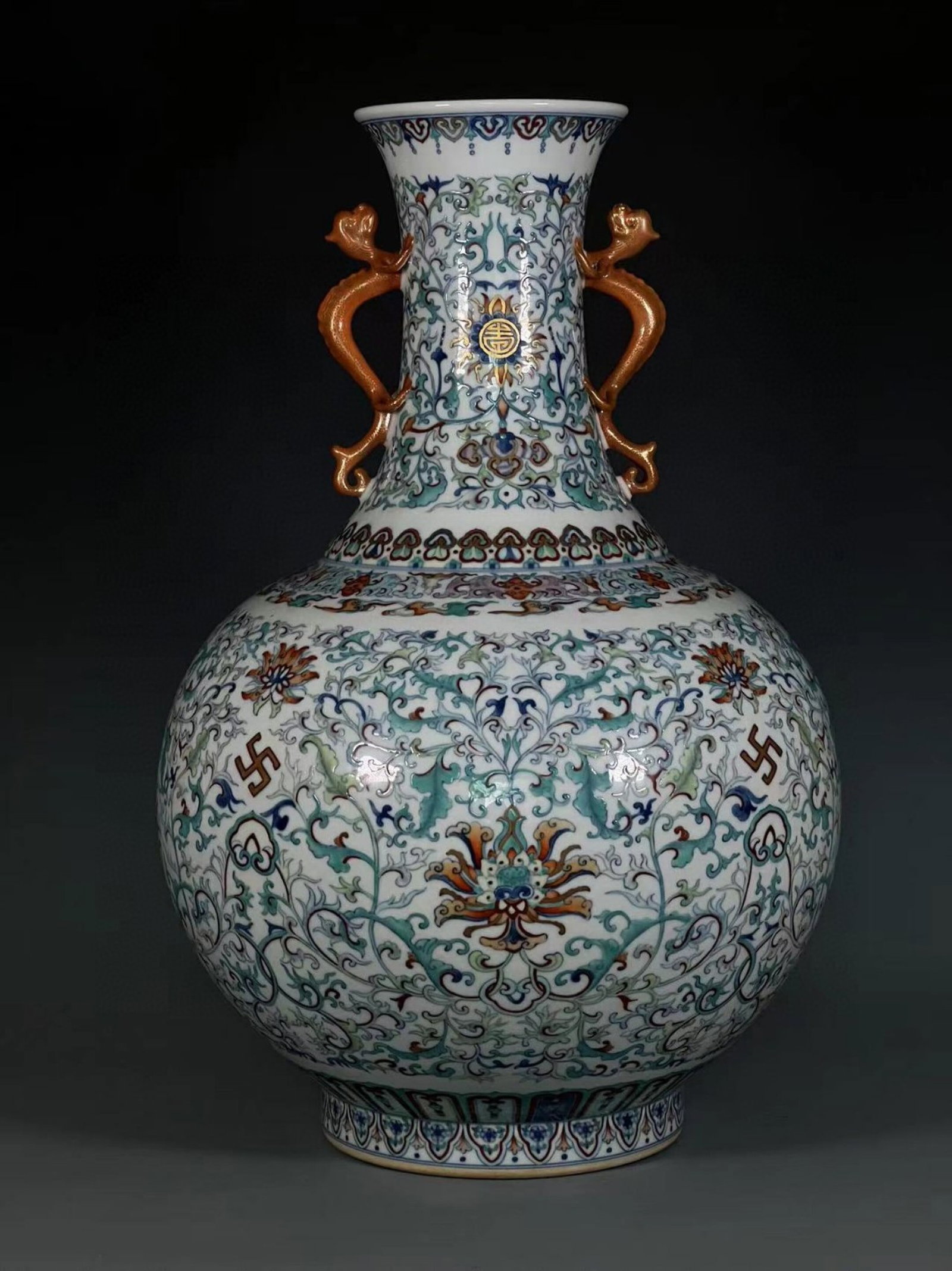 A Huge Doucai Painted Gold Lotus Pattern Double-Ears Vase: A Huge Doucai Painted Gold Lotus Pattern Double-Ears Vase,Qing Dynasty,China,Qianlong Six-character Mark,Size:20.9inx7.4in 斗彩描金缠枝莲纹双ň