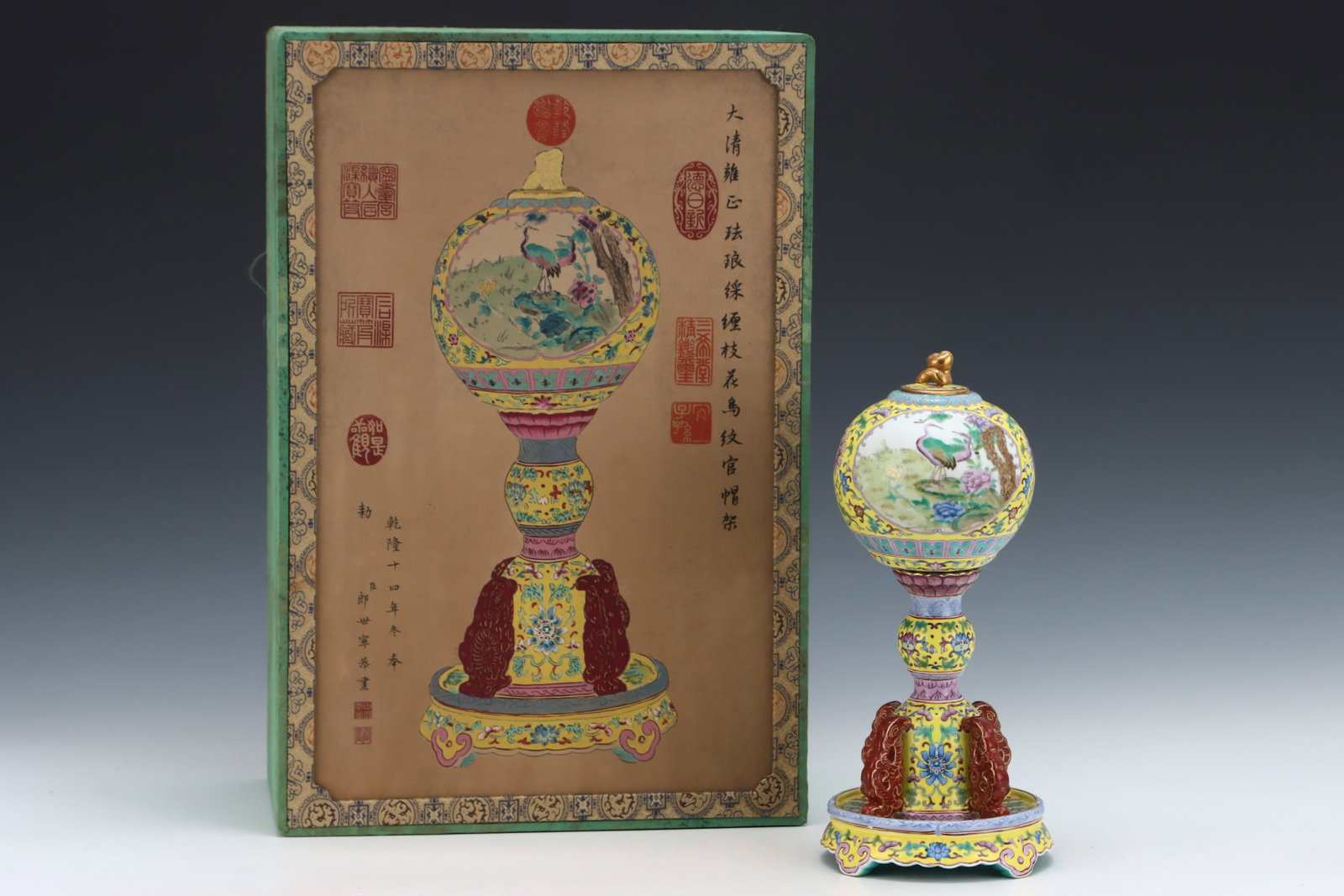 A Rare Enamel Flower and Bird Pattern Hatstand: A Rare Enamel Flower and Bird Pattern Hatstand,Qing Dynasty,China,Yongzheng Four-character Mark,Size:11.8inx5.4in 珐琅彩花鸟纹帽架,中国ę