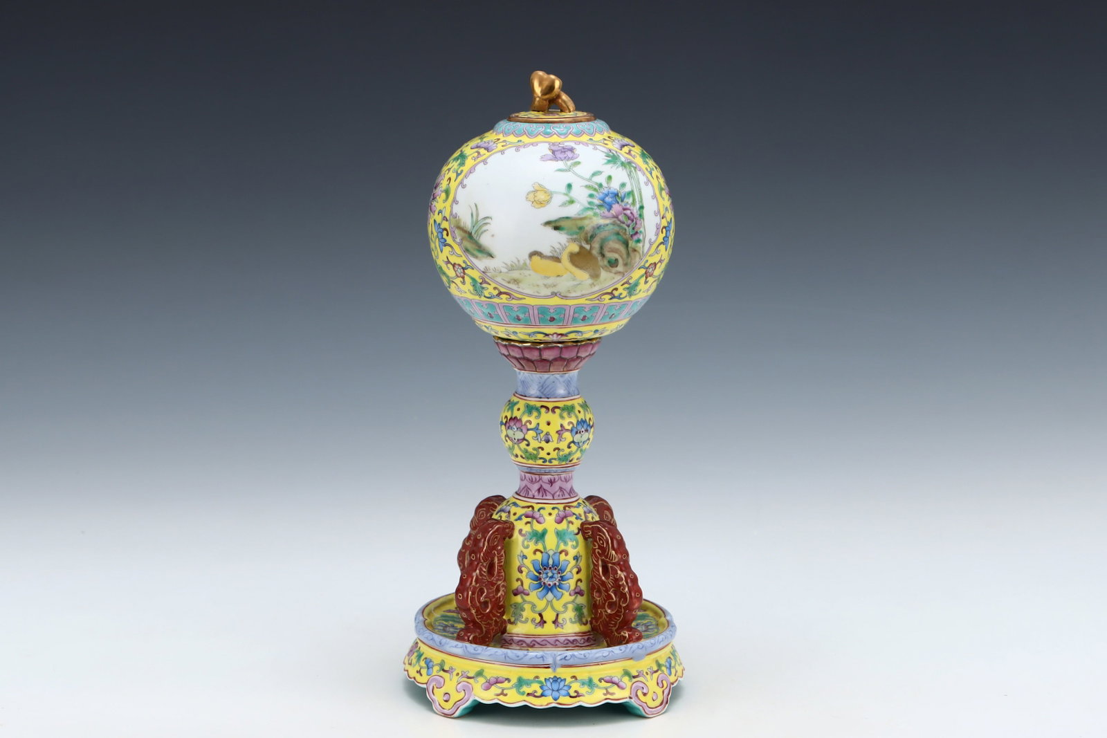 A Rare Enamel Flower and Bird Pattern Hatstand - 3