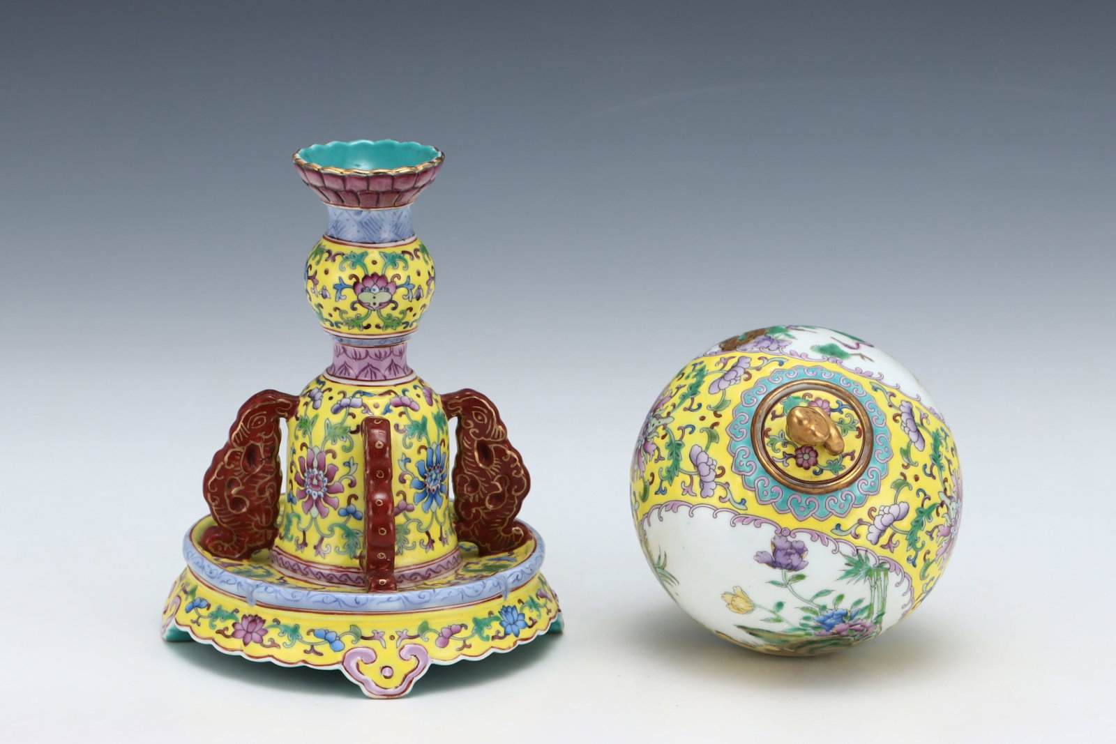 A Rare Enamel Flower and Bird Pattern Hatstand - 4