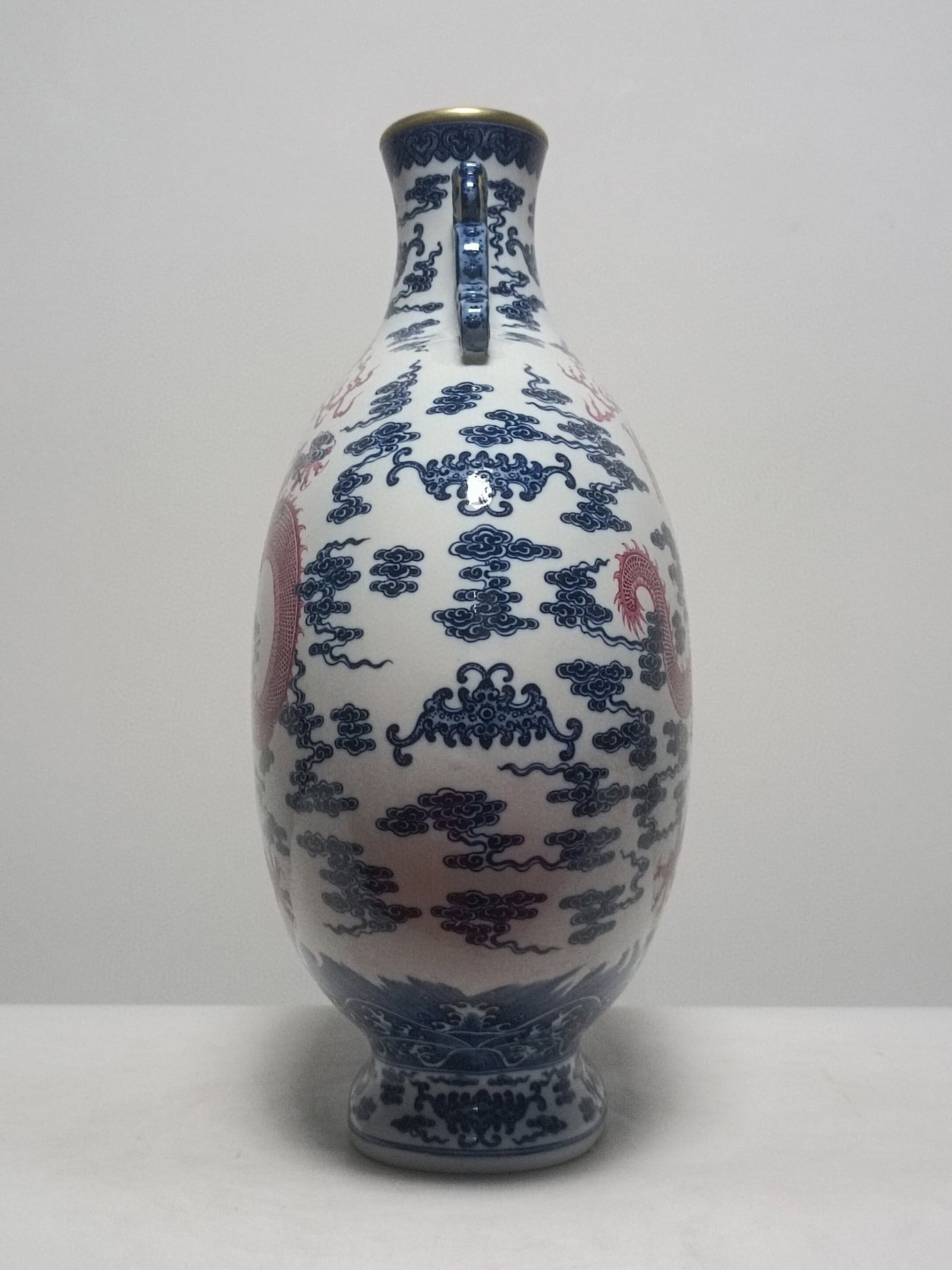 A Huge Blue and White Ruby red-Glazed Auspicious Cloud and Dragon Pattern Double-Ears Vase - 2