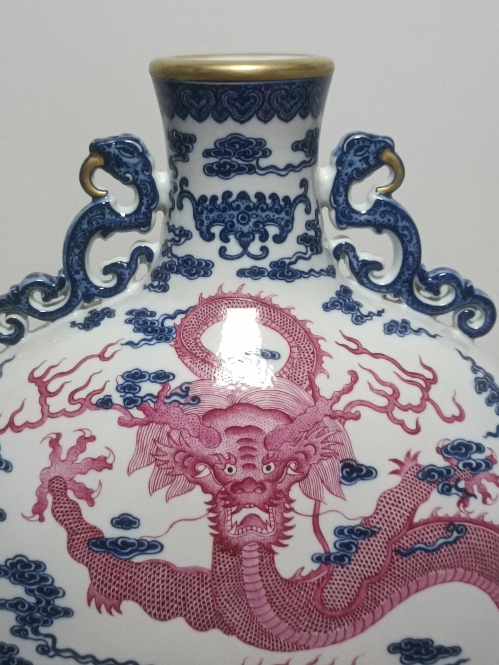 A Huge Blue and White Ruby red-Glazed Auspicious Cloud and Dragon Pattern Double-Ears Vase - 5