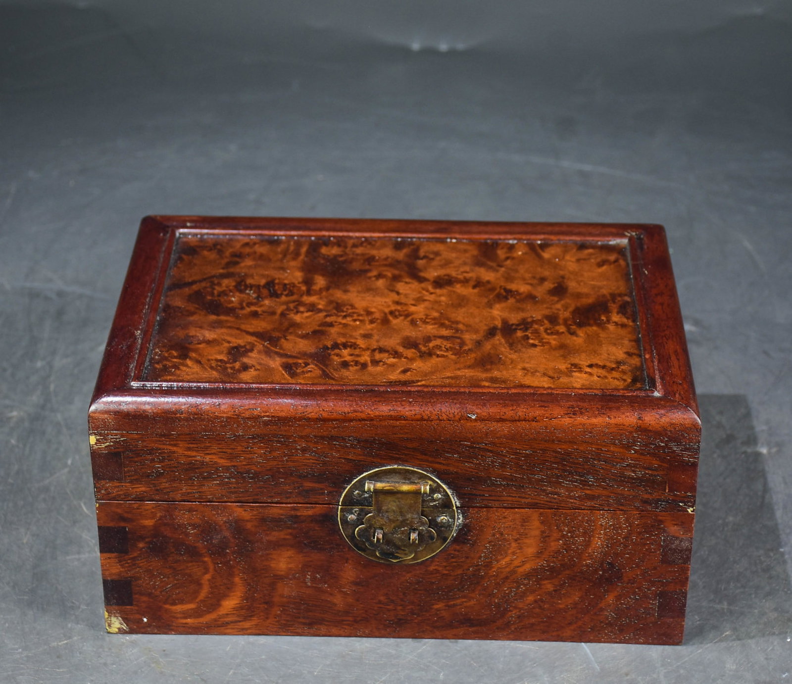 A Rare Huanghuali wood Box: A Rare Huanghuali wood Box,Qing Dynasty,China,Size:4.7inx9.8inx6.7in 黄花梨木镶影木盒,中国清代