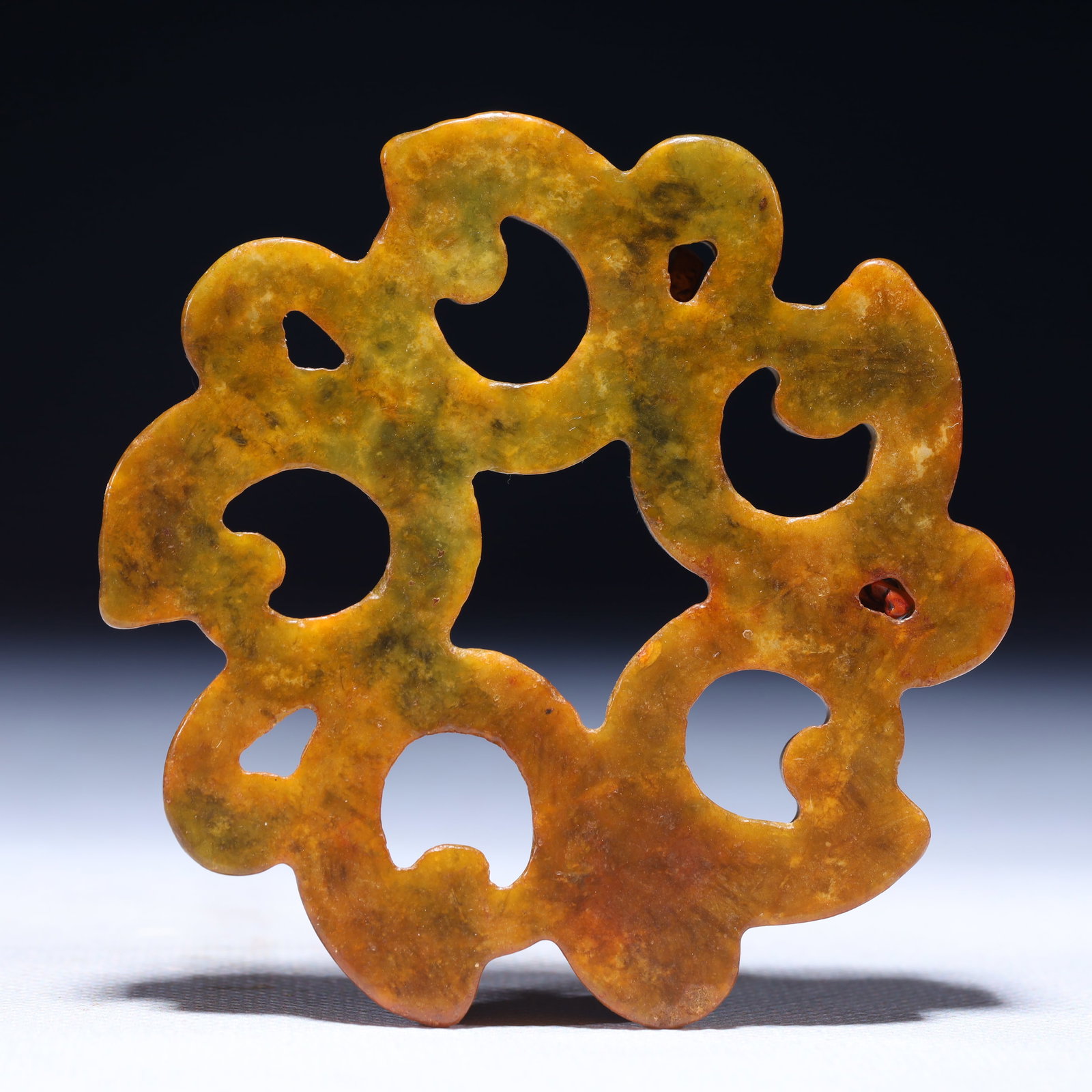 An Exquisite Archaic Jade Dragon Pattern Pendant - 3