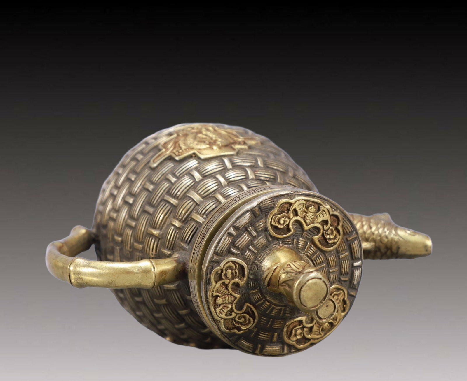 A Rare Gilt Silver Fish Pattern Ewer - 7