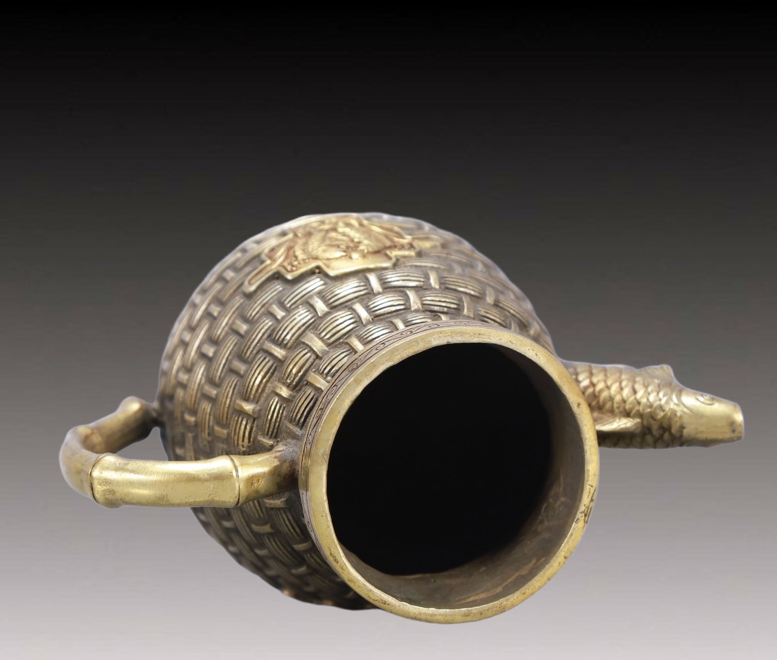 A Rare Gilt Silver Fish Pattern Ewer - 8