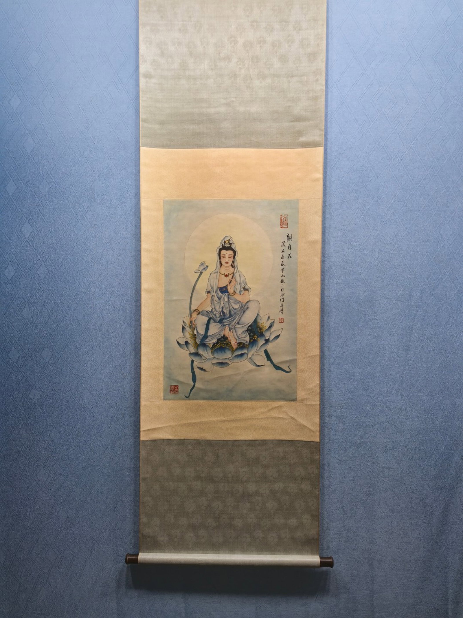 A Chinese Vertical Scroll Ink Statue of Bodhisattva on Paper: A Chinese Vertical Scroll Ink Statue of Bodhisattva on Paper,Hong Yi,Size:17.3inx25.8in 一幅中国水墨菩萨像立轴,弘一