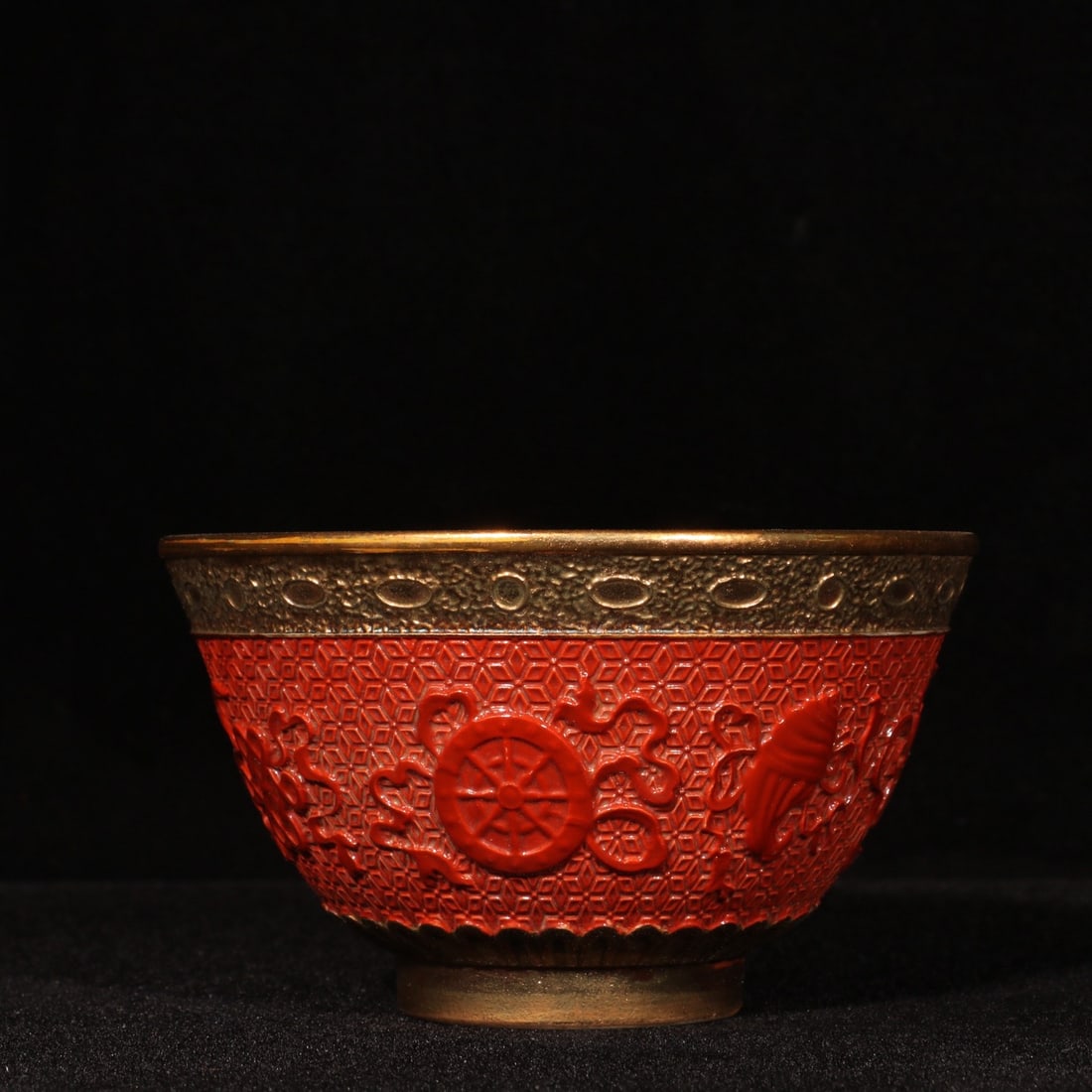 An Exquisite Coral Red Glazed Painted Gold Eight Treasures Pattern Cup: An Exquisite Coral Red Glazed Painted Gold Eight Treasures Pattern Cup,Qing Dynasty,China,Yongzheng Four-character Mark,Size:2.2inx3.7in 珊瑚红描金八宝纹