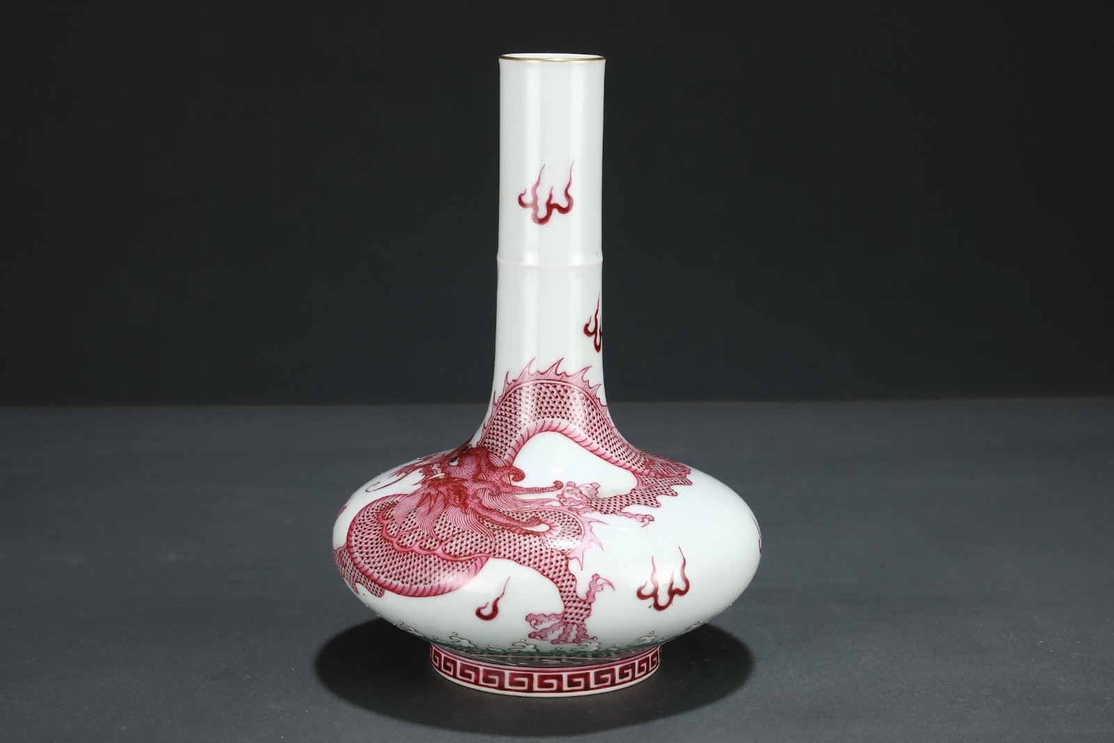 An Exquisite Ruby Red-Glazed Painted Gold Auspicious Cloud and Dragon Pattern Vase - 4