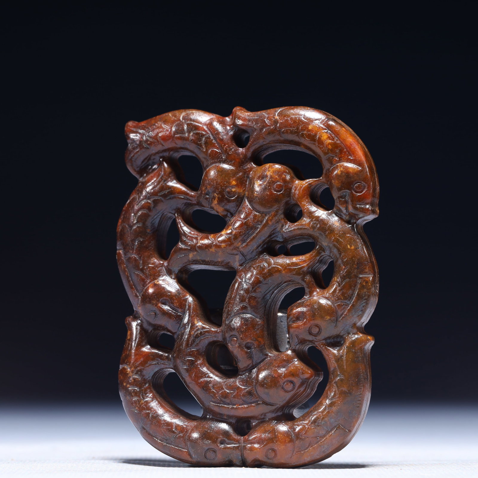 An Exquisite Archaic Jade Fish Pattern Pendant - 2