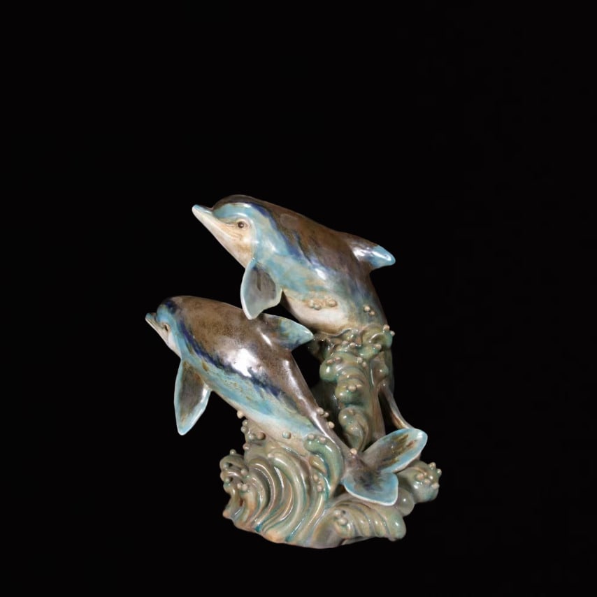 An Exquisite Shiwan yao Dolpin Ornament: An Exquisite Shiwan yao Dolpin Ornament,Qing Dynasty, China,Size:12.6inx11.8inx13.8in 石湾窑海豚摆件,中国清代