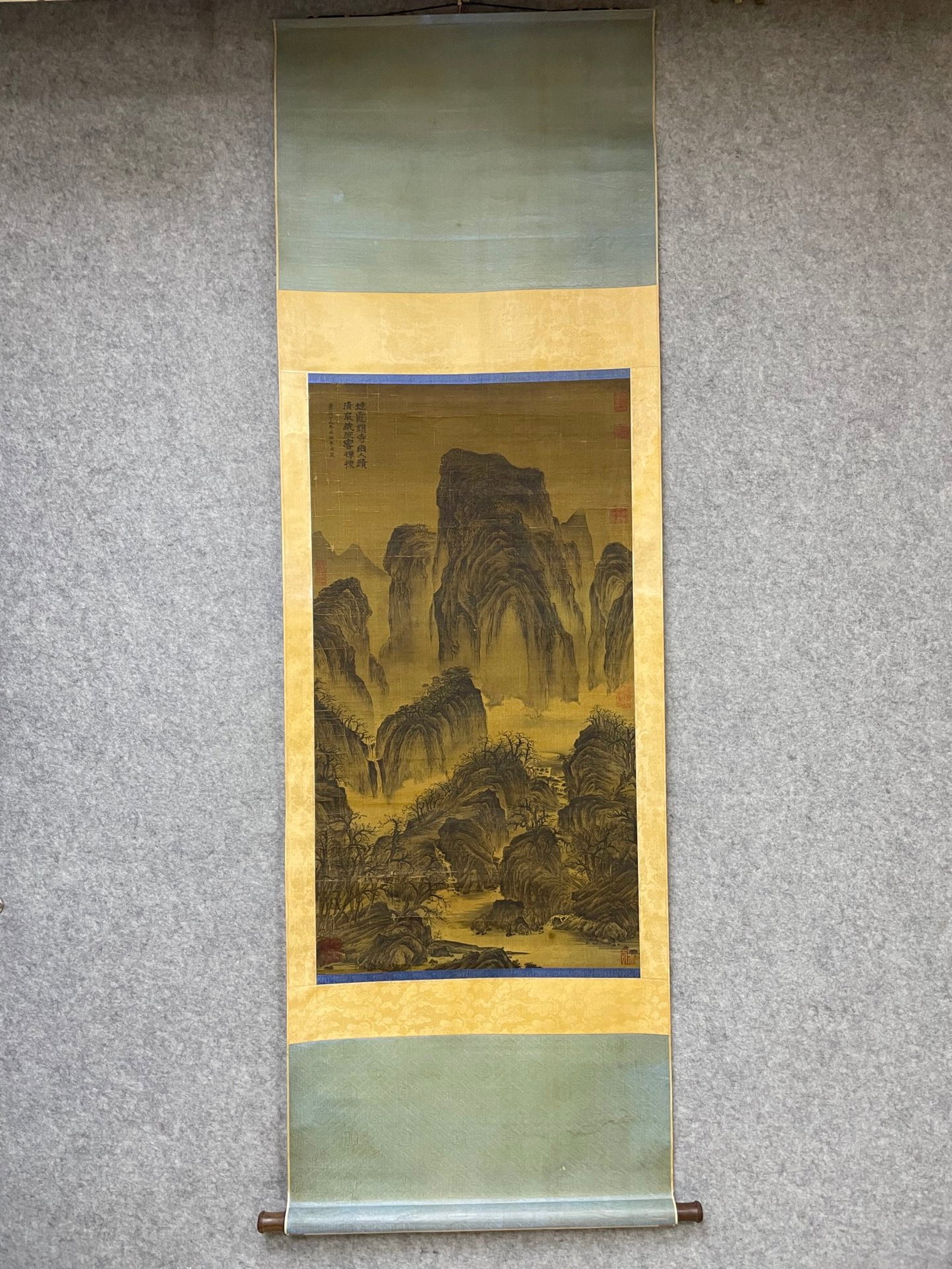 A Chinese Vertical Scroll Ink Painting of Landscape on Silk: A Chinese Vertical Scroll Ink Painting of Landscape on Silk,Li Cheng,Size:21.7inx39.4in 一幅中国水墨绢本山水画立轴,李