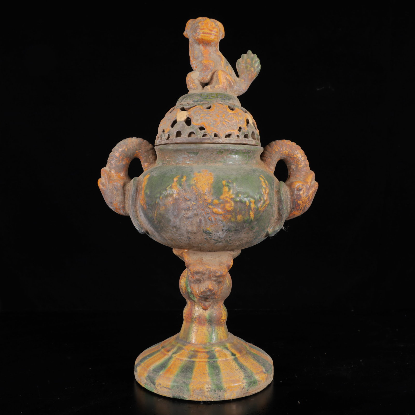 An Exquisite Tang Tri-Color Glazed Pottery Auspicious Beast Double-Ears Censer: An Exquisite Tang Tri-Color Glazed Pottery Auspicious Beast Double-Ears Censer,Tang Dynasty,China,Size:14.6inx9.4inx6.7in,Weight:11750g 唐三彩瑞兽双耳香
