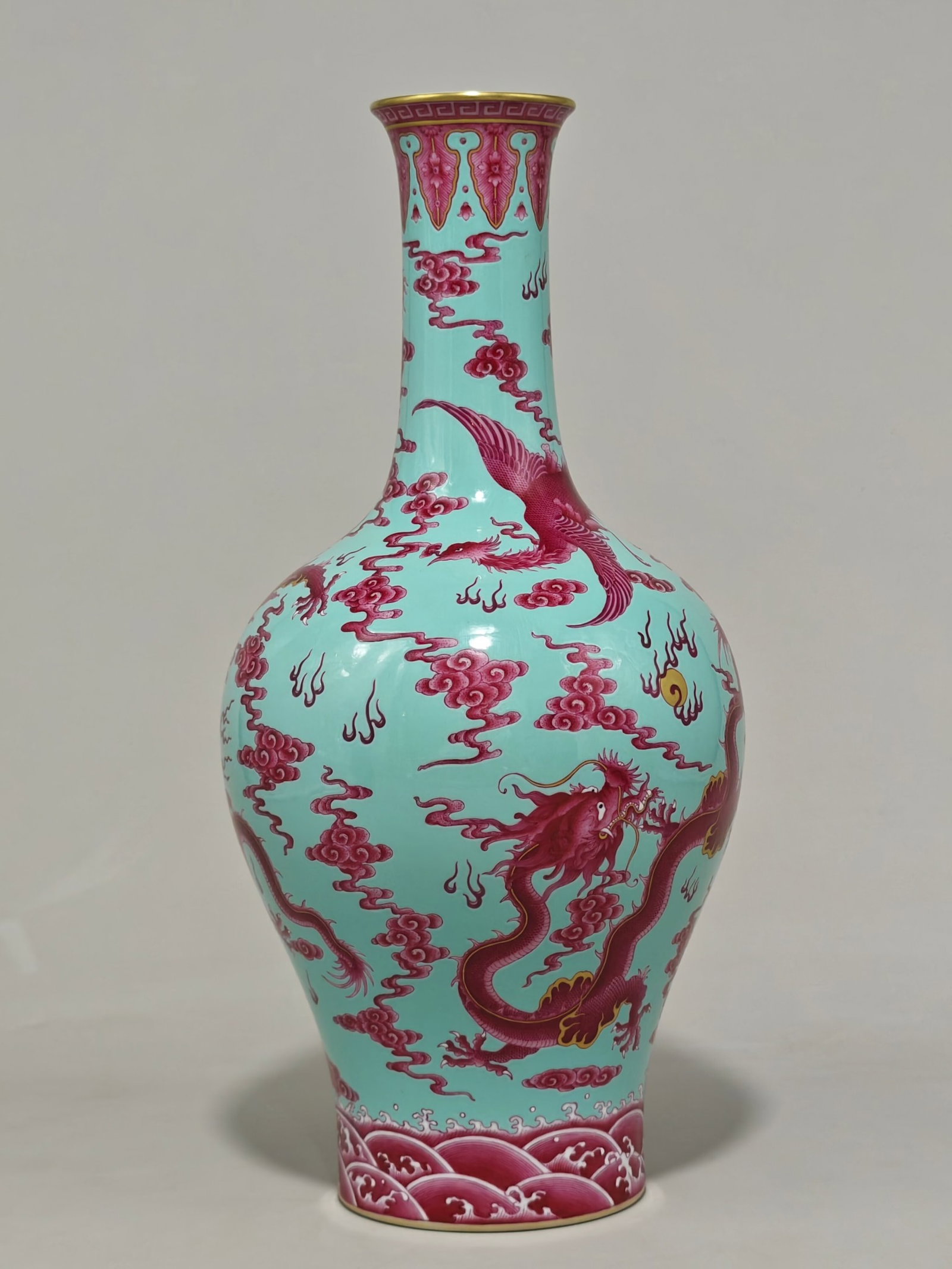 A Rare Turquoise Glazed Ruby Red-Glazed Dragon and Phoenix Pattern Vase - 2