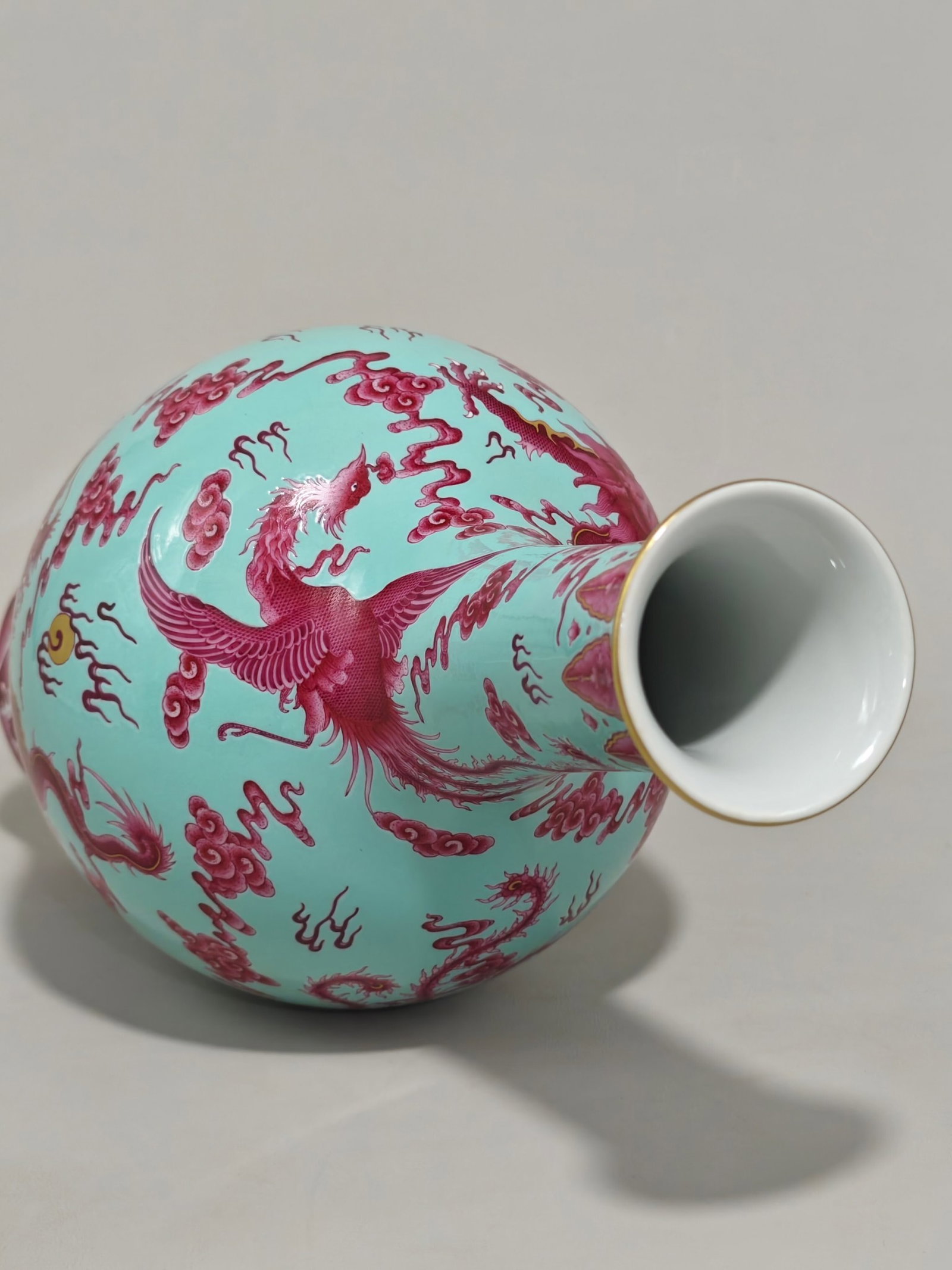 A Rare Turquoise Glazed Ruby Red-Glazed Dragon and Phoenix Pattern Vase - 8