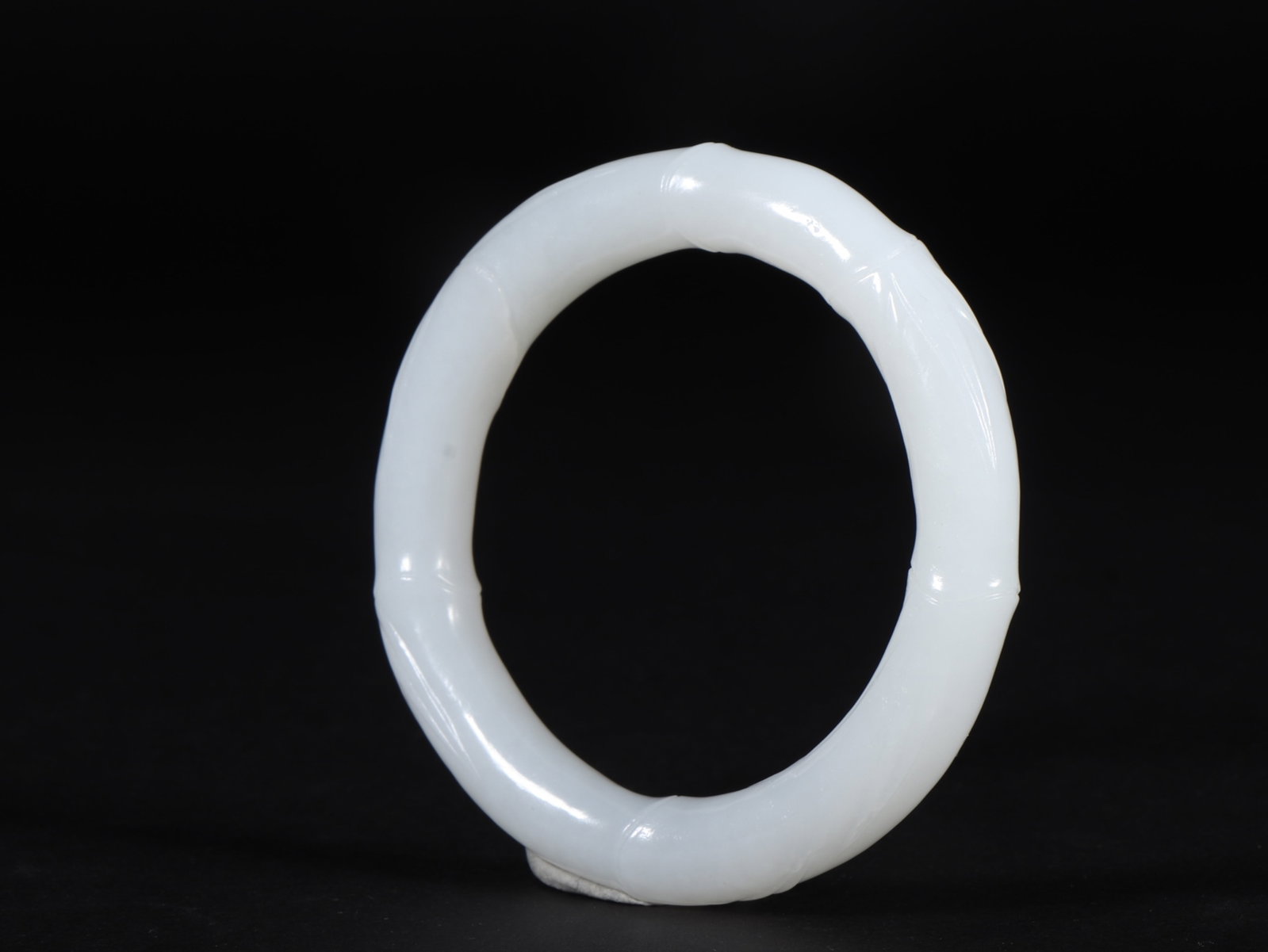 An Exquisite White Jade Bamboo Pattern Bracelet - 8