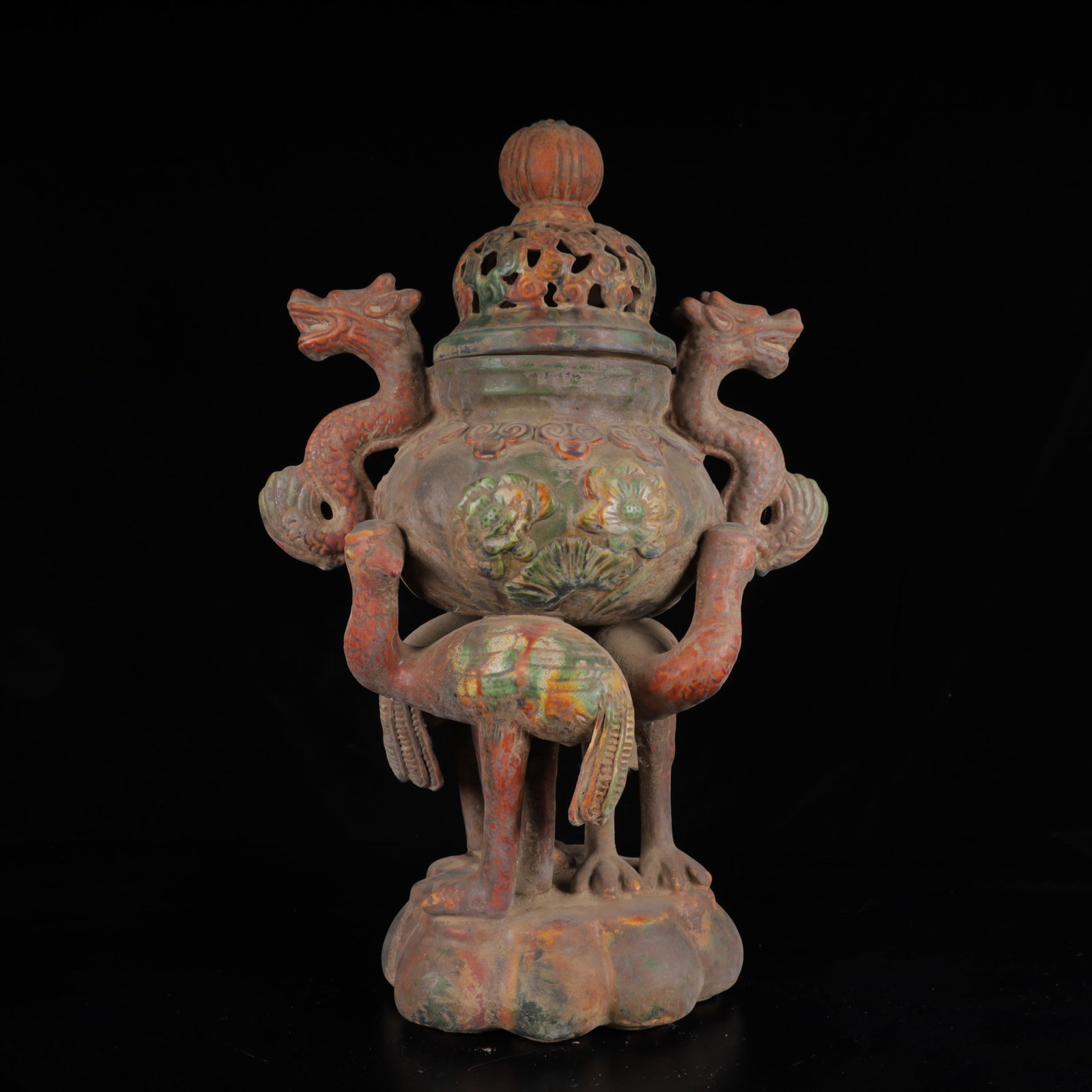 An Exquisite Tang Tri-Color Glazed Pottery Dragon Pattern Double-Ears Censer: An Exquisite Tang Tri-Color Glazed Pottery Dragon Pattern Double-Ears Censer,Tang Dynasty,China,Size:16.9inx11inx7.1in,Weight:3200g