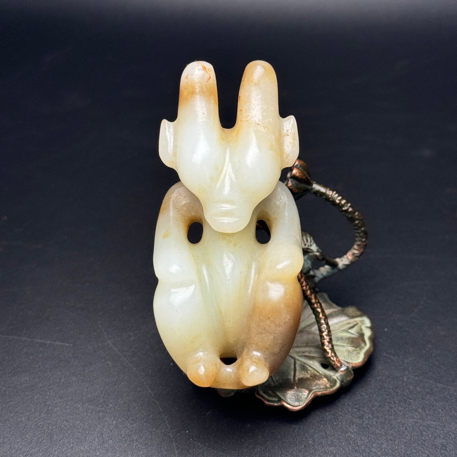 An Exquisite White Jade Figure Pendant: An Exquisite White Jade Figure Pendant,Qing Dynasty, China,Size:1.3inx2.8inx1.3in,Weight:84g 白玉人物挂件,中国清代