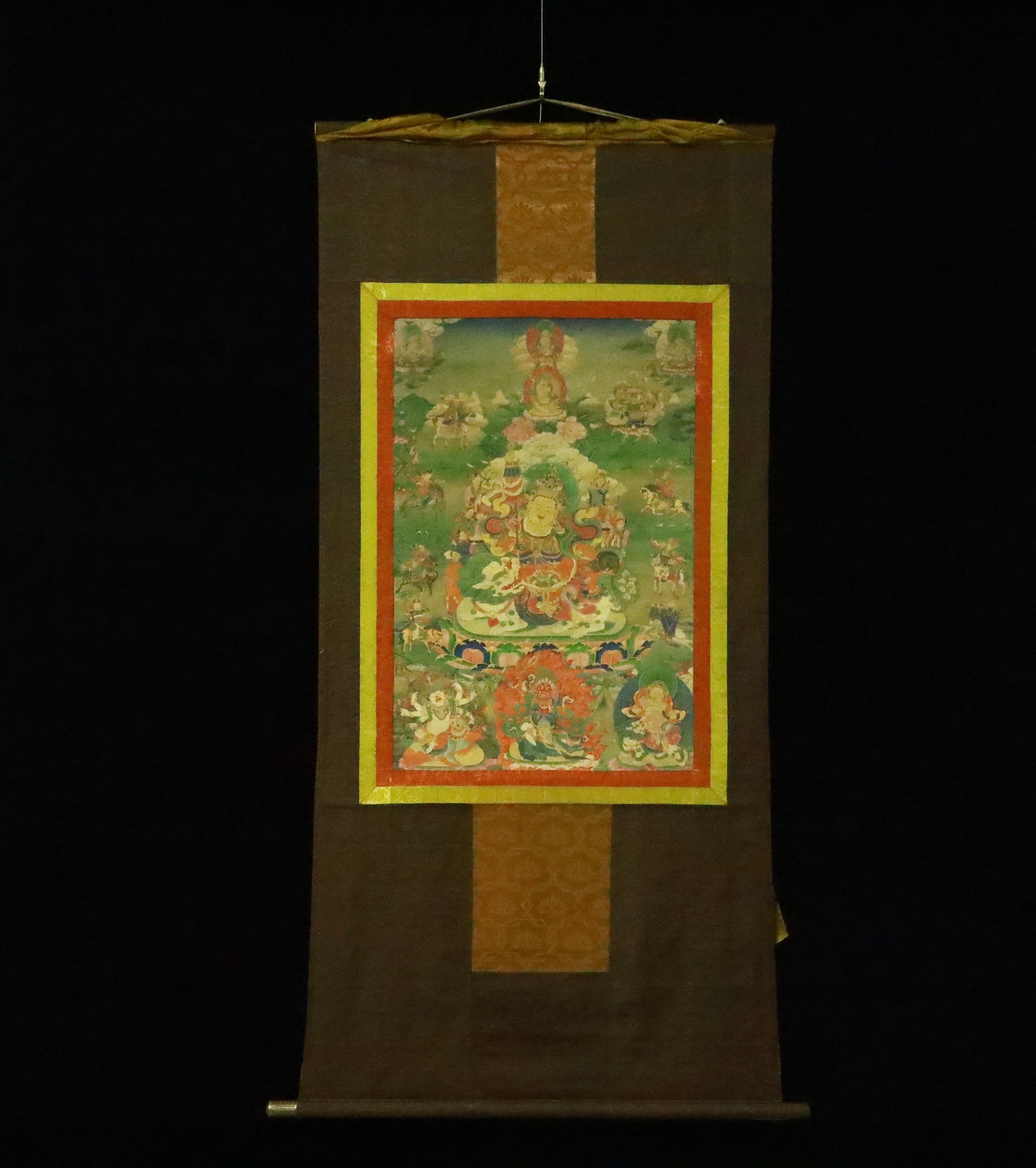 A Rare Brocade Painted Color Statue of Heavenly King Tangka: A Rare Brocade Painted Color Statue of Heavenly King Tangka,Qing Dynasty, China,Size:31.1inx66.9in 织锦彩绘天王像唐卡,中国清