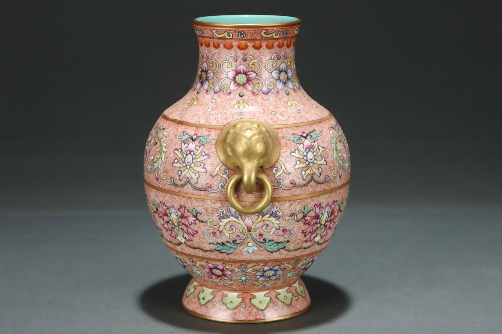An Exquisite Enamel Lotus Pattern Beast-Ears Jar - 3