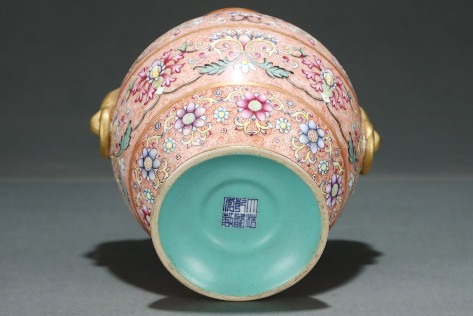 An Exquisite Enamel Lotus Pattern Beast-Ears Jar - 8