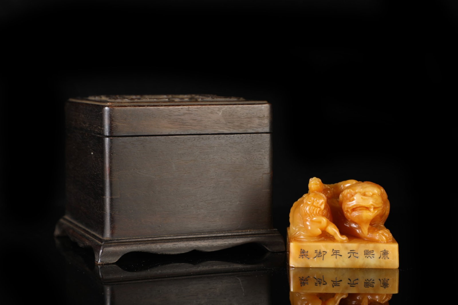 An Exquisite Tianhuang Stone Wealth-Attracting Creature Pattern Seal: An Exquisite Tianhuang Stone Wealth-Attracting Creature Pattern Seal,Qing Dynasty,China,Kangxi Six-Character Mark,Size:2inx2.6in,Weight:390g 田黄石貔貅纹印