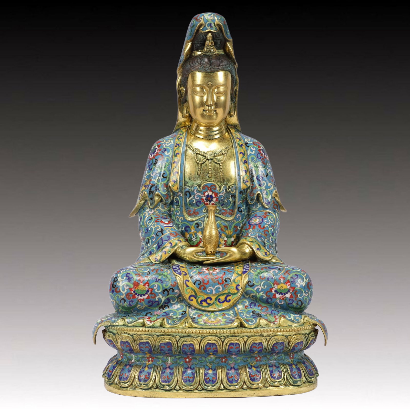 A Huge Cloisonne Lotus Pattern Statue of Avalokitesvara: A Huge Cloisonne Lotus Pattern Statue of Avalokitesvara,Qing Dynasty, China,Size:11inx8.7inx18.9in,Weight:11700g 景泰蓝缠枝莲纹观音像,ߑ