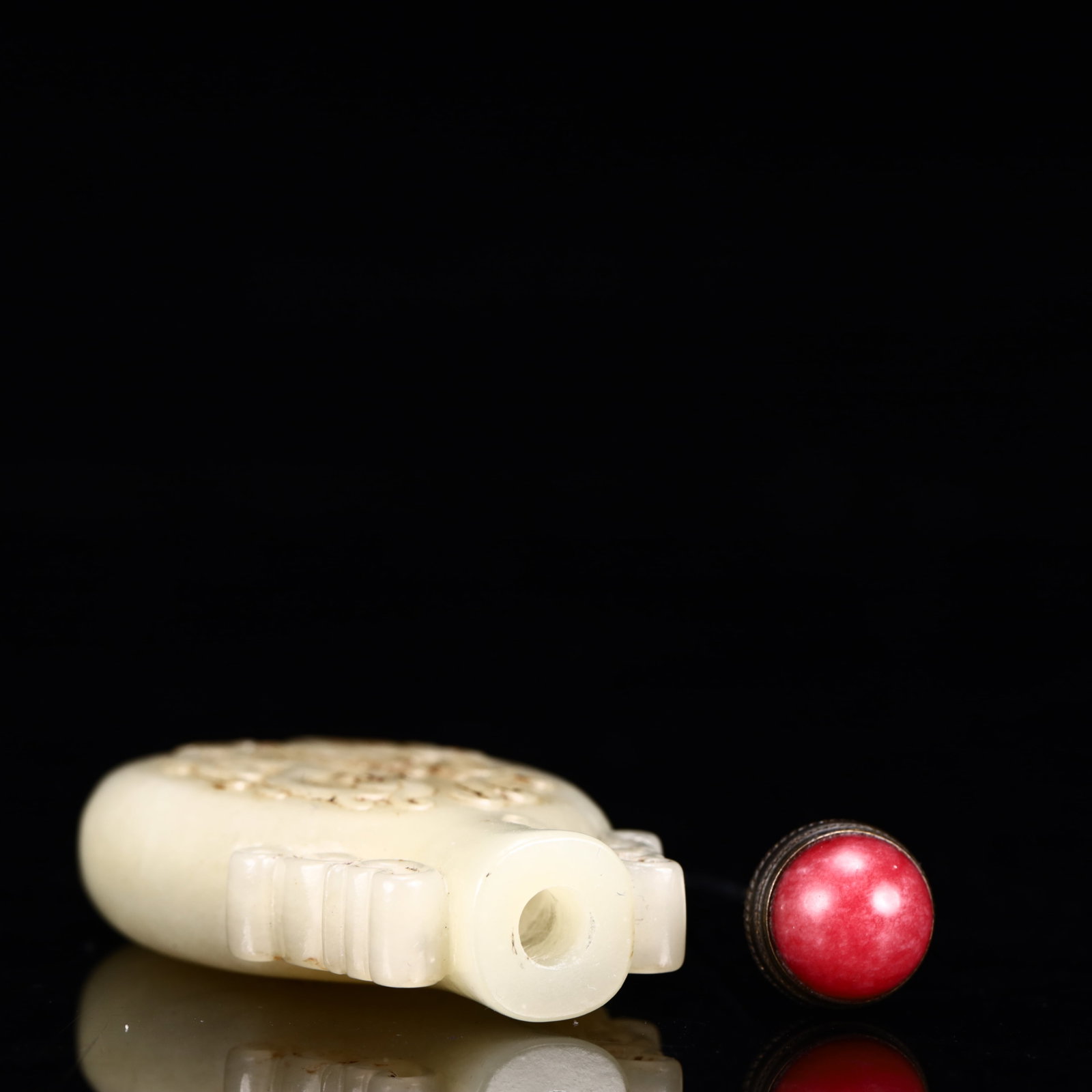 An Exquisite White Jade Dragon Pattern Double-Ears Snuff Bottle - 5