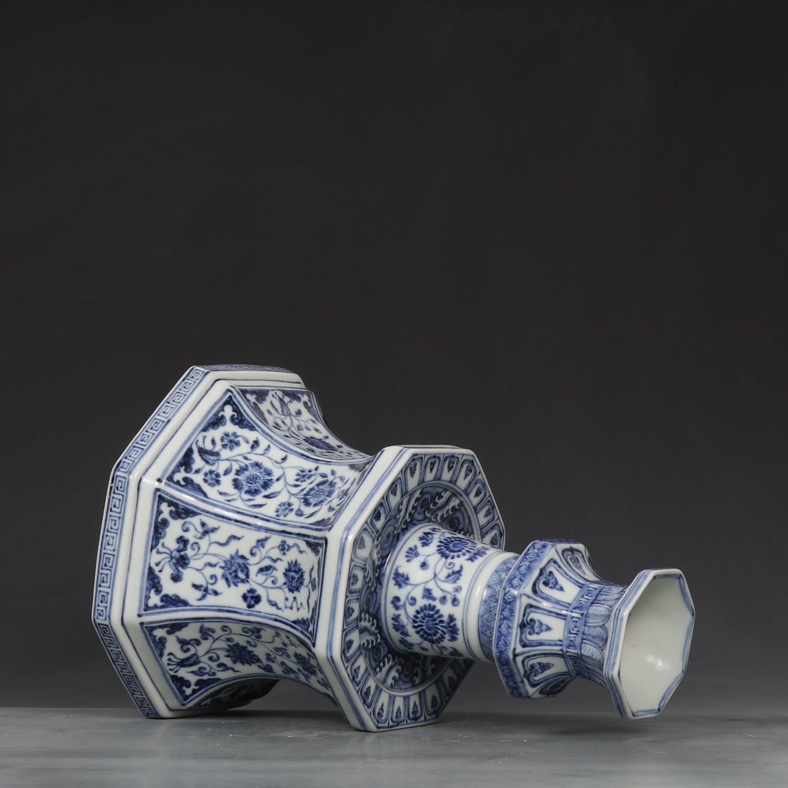 A Rare Blue and White Lotus Pattern Candlestick - 7