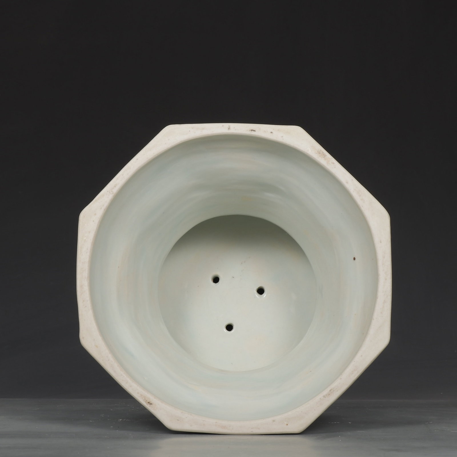 A Rare Blue and White Lotus Pattern Candlestick - 9