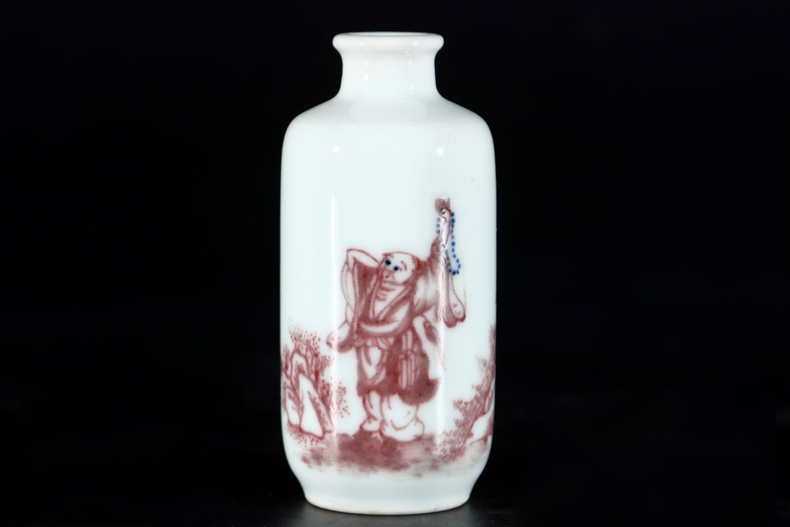 An Exquisite Blue and White Underglaze-Red Figure Pattern Vase: An Exquisite Blue and White Underglaze-Red Figure Pattern Vase,Qing Dynasty,China,Guangxu Six-character Mark,Size:3.1inx1.5in 青花釉里红人物纹瓶,&