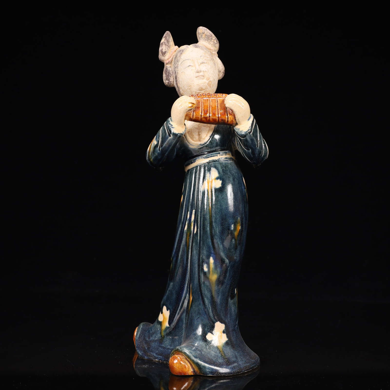 A Rare Tang Tri-Color Glazed Pottery Dancing Figurines: A Rare Tang Tri-Color Glazed Pottery Dancing Figurines,Tang Dynasty, China,Chinese Tang Tri-colored Pottery, or Tang Sancai, flourished during the Tang Dynasty (618–907 AD). It's renowned for it