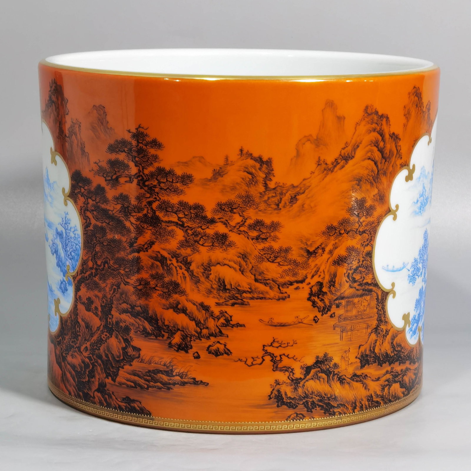 An Exquisite Enamel Landscape Pattern Brush Pot - 4