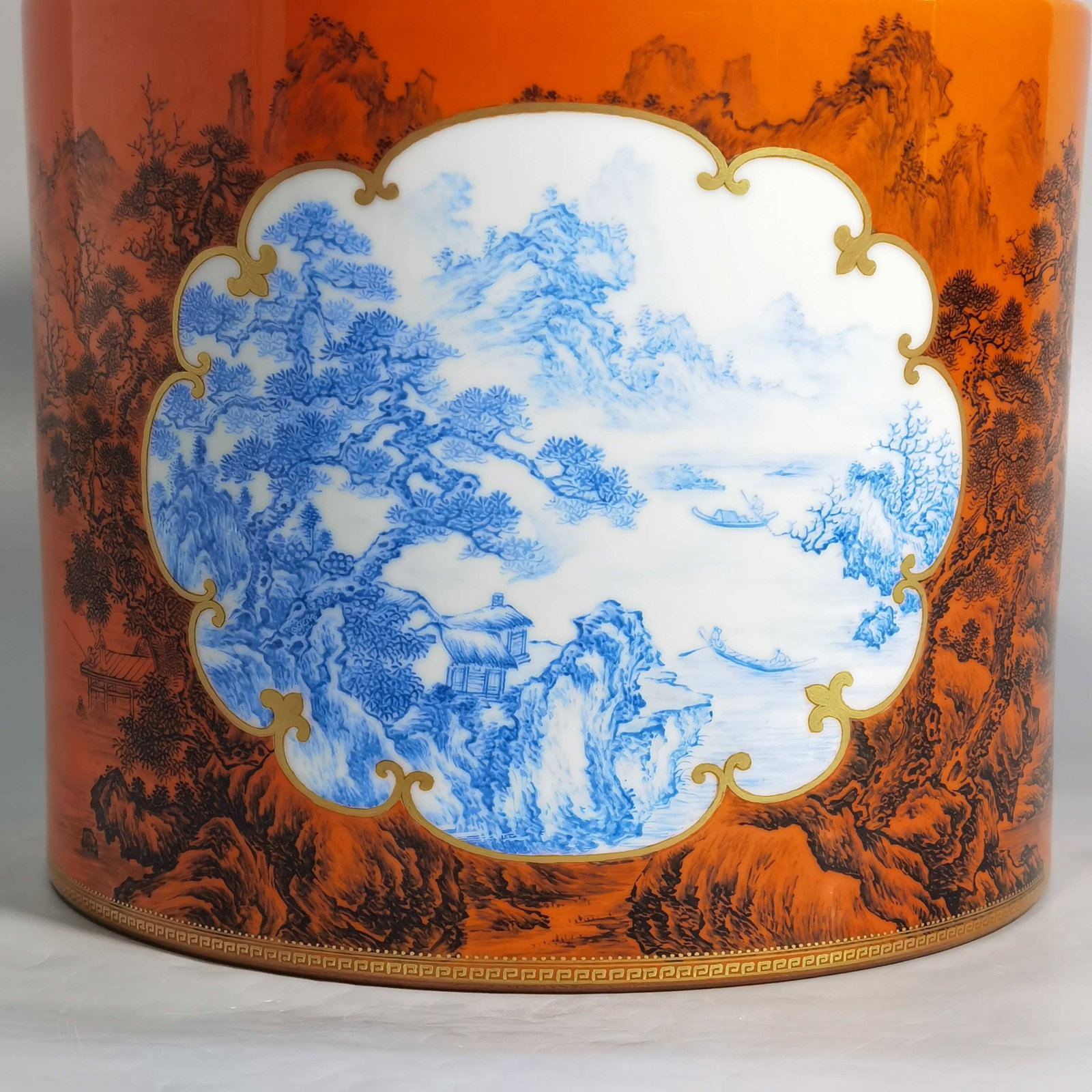 An Exquisite Enamel Landscape Pattern Brush Pot - 6