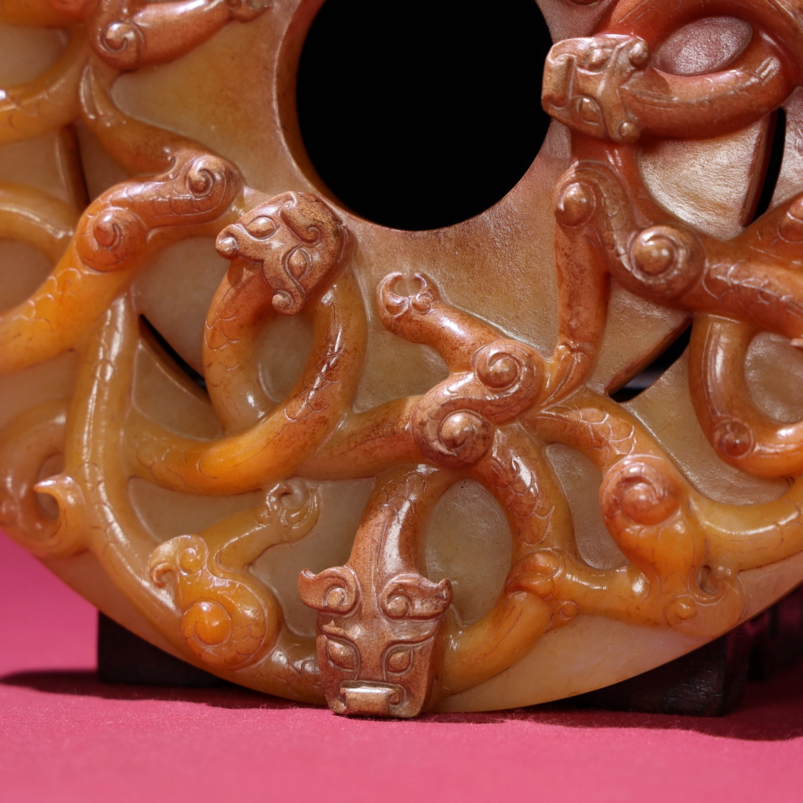 An Exquisite White Jade Chi-Dragon Pattern Pendant - 6