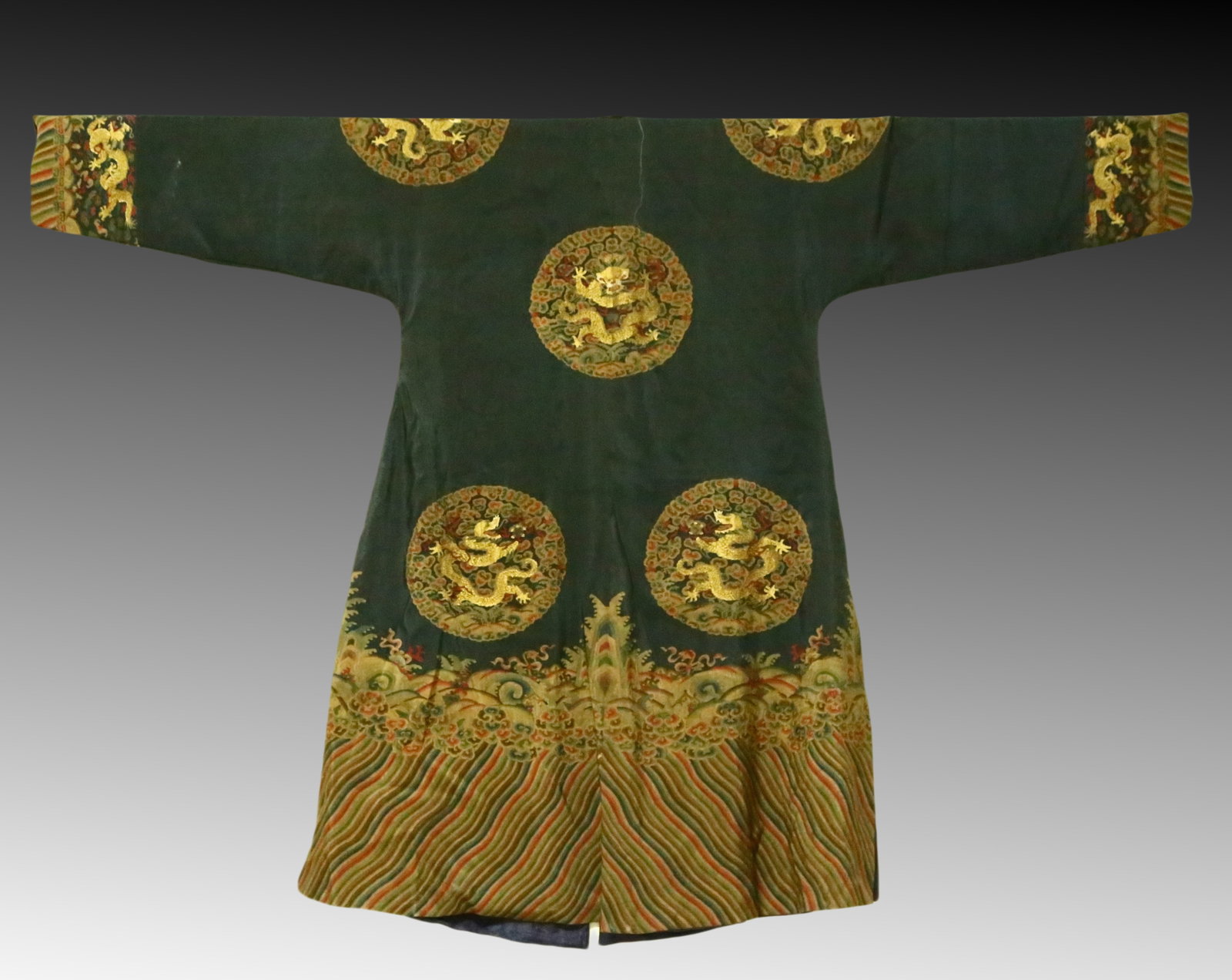An Exquisite Kesi Imperial Robe - 11
