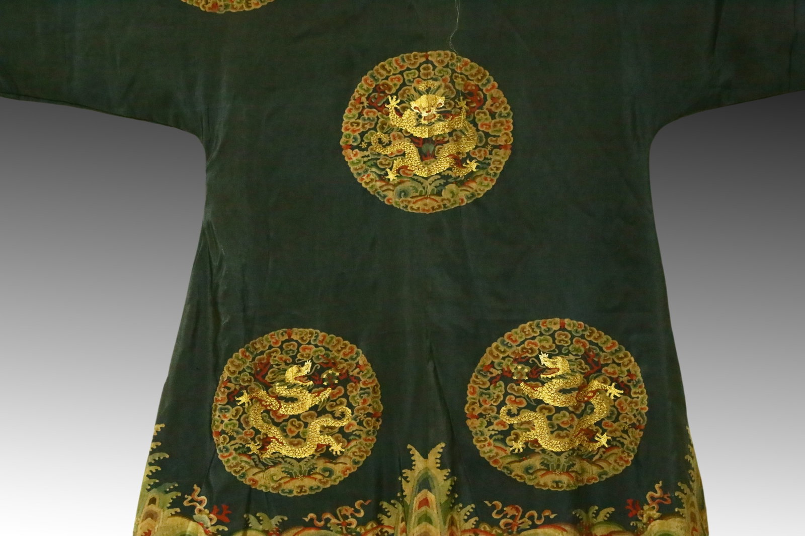 An Exquisite Kesi Imperial Robe - 15